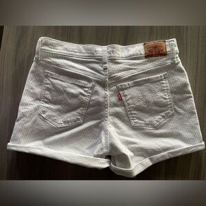 Levi’s Shorts - White & Stripes - Size 10
